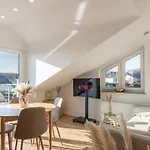 Stylish, Cozy And Natural Appartement